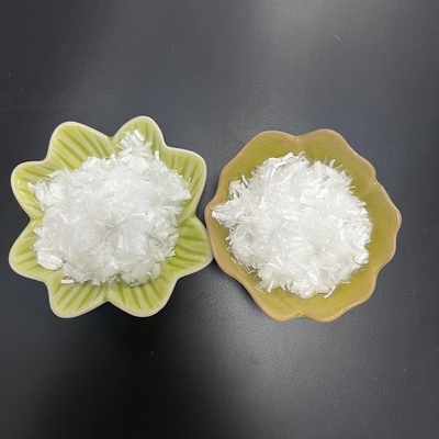 الألياف القصيرة الجافة من حمض البوليمكتيك ألياف PLA 1.5D * 6mm لصنع الورق