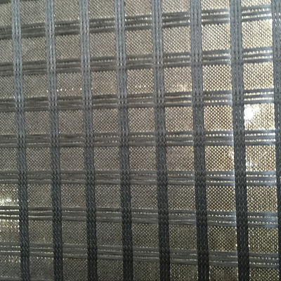 شبكة الألياف الزجاجية Geogrid أو البوليستر Geogrid المكونة من قماش غير منسوج