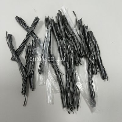 استخدام الأرضية الصناعية البولي بروبلين رمادية الألياف الكبيرة PP ألياف التواء لتعزيز الخرسانة في البناء